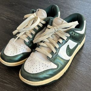 Nike vintage green dunk lows